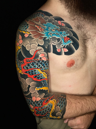 tatuaje-brazo-pecho