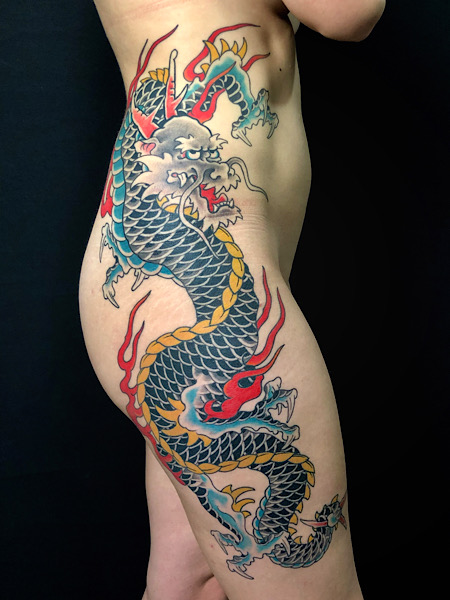 Tatuaje-pierna -en-Barcelona.